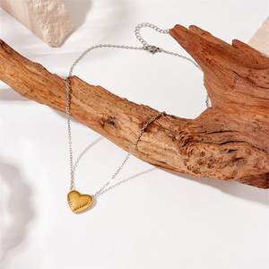 2024 nuevo collar con colgante de corazón de oro de acero inoxidable Simple sin deslustre 18K chapado en oro O cadena boda para mujer - Product Image 3