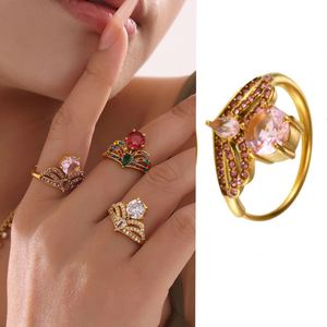 แหวนเพชรแบบเปิดด้านข้างปรับได้สำหรับผู้หญิงไม่ซีดจางทำจากสแตนเลสนกพิราบไข่สีชมพูขนาดใหญ่ประดับเพชร - Product Image 3