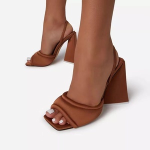 Sandalias de Tacón Alto Triangulares 2022, Sandalias de Verano para Mujer, Elegantes y Sexys, Acolchadas, de Satén, para Fiesta - Product Image 1