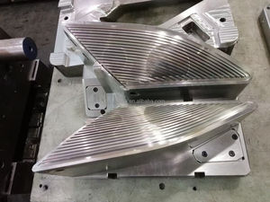 مكبر صوت سيارات عالي الأداء من ماركة BLH موديل BLH1، قالب حقن OEM ODM، بيع مباشر من المصنع، قوالب كبيرة من البولي كربونات والـ ABS - Product Image 4