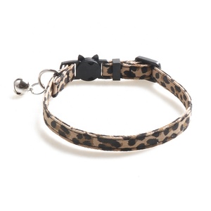 Collier pour animaux de compagnie à imprimé léopard avec clochette, doux et réglable pour chats, chatons, petits animaux, pour la promenade quotidienne, les sorties, les fêtes, les séances <span class=keywords><strong>photo</strong></span>, usage quotidien - Product Image 5
