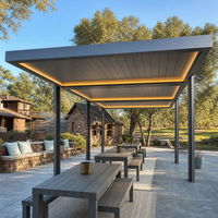 Pergola à lames orientables en aluminium alimentée par énergie solaire, de qualité extérieure, avec portes pliantes en verre, taille personnalisée pour hôtel