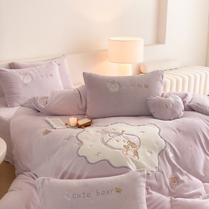 Copripiumino ricamato imbottito imbottito da 230g con toppa a cartone animato pieno opaco in stile viola lenzuola da letto Set da quattro pezzi <span class=keywords><strong>per</strong></span> bambini - Product Image 3
