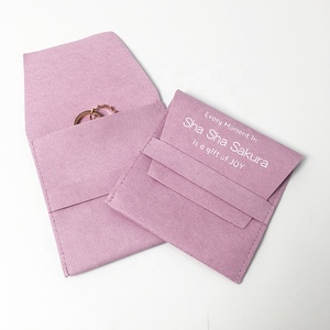 Petite Pochette d'Emballage Luxe en Microfibre, Imprimée Logo Personnalisé et Soie, Fermeture à Rabat, pour Bijoux Collier 7.5x7.5CM - Product Image 6