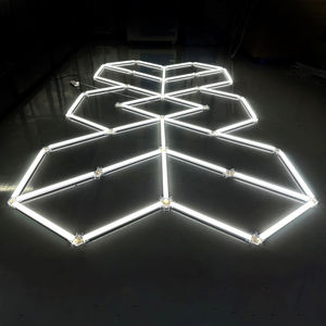 Luz LED de Panal para Lavado de Autos, Diseño de Iluminación para Talleres de Autos, Luz Hexagonal para Exhibición de Autos, para Detallado Automotriz y Presentación de Vehículos - Product Image 5
