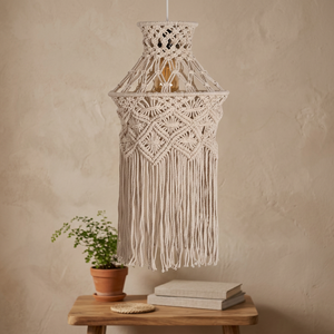 Abat-jour suspendu en macramé bohème écologique fait main en coton avec pompons, provenant du Rajasthan, pour chambre à coucher, salon, bureau - Product Image 3