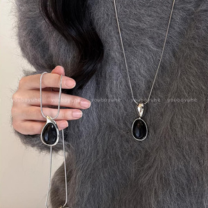 Collar Largo de Cadena de Serpiente de Hierro Geométrico Estilo Coreano para Mujer, Lujo de Alta Gama, Cadena para Suéter de Otoño/Invierno con Piedra Natural - Product Image 2