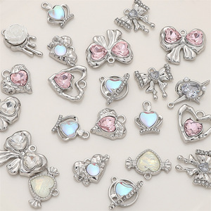2025 Venta caliente cariño estrella de cuatro puntas Rosa corazón colgante cuentas accesorios collar Diy pulsera hecha a mano Material - Product Image 2