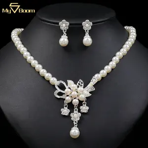 Hot Selling Crystal Flower Wedding Bridal Jewelry Set Pearls Necklace Earrings Pearl Jewelry Set For Women