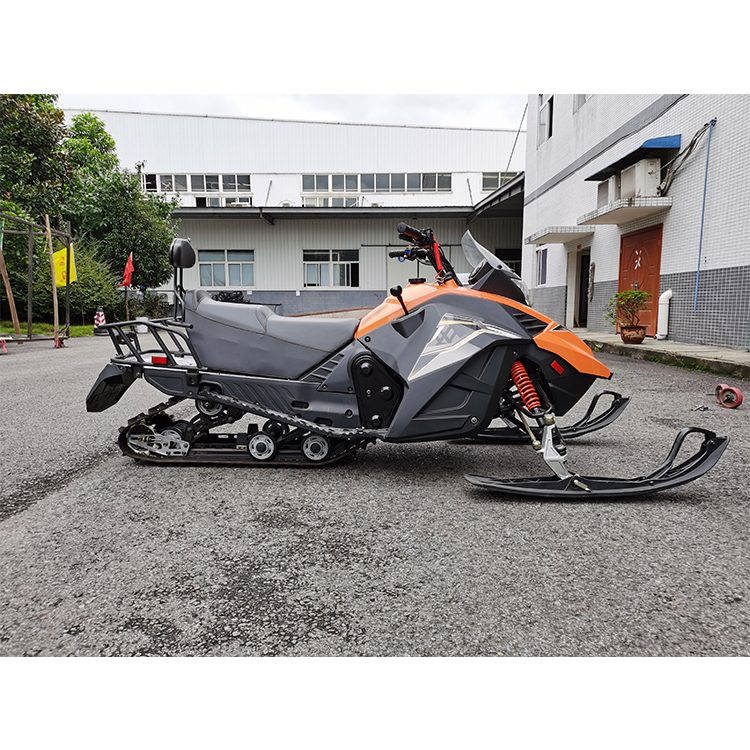 High Safety Fac-tor 220cc Snowmobiles Adults Snowmobiles Snow Mobile Snow Vehicle