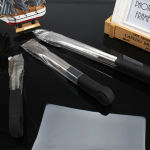Pinces à steak en acier inoxydable épaissi avec poignées en silicone colorées - Pince alimentaire allongée pour grillades et service - Product Image 2