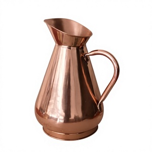 Pichet à eau moderne en cuivre 1,7 L – Carafe en métal écologique, faite à la main et durable pour le service de vin, bière, mariages et fêtes - Product Image 5