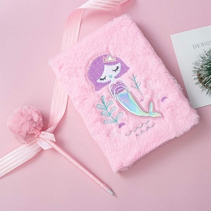 가짜 모피 플러시 일기 팝 노트북 저널 세트 Pom 펜 키즈 학교 편지지 세트 - Product Image 2