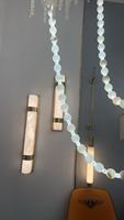 Applique murale LED moderne de luxe, nouvelle collection, avec cadre en acier inoxydable et abat-jour en albâtre, pour salon et appartement
