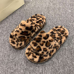 Chaussons d'intérieur en fourrure épaisse pour femmes, style français, automne et hiver - Product Image 5