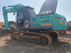 Excavatrice d'occasion hydraulique sur chenilles Kobelco SK250D de 25 tonnes SK200D SK210D SK230-6 SK260-8 en stock à vendre - Product Image 2