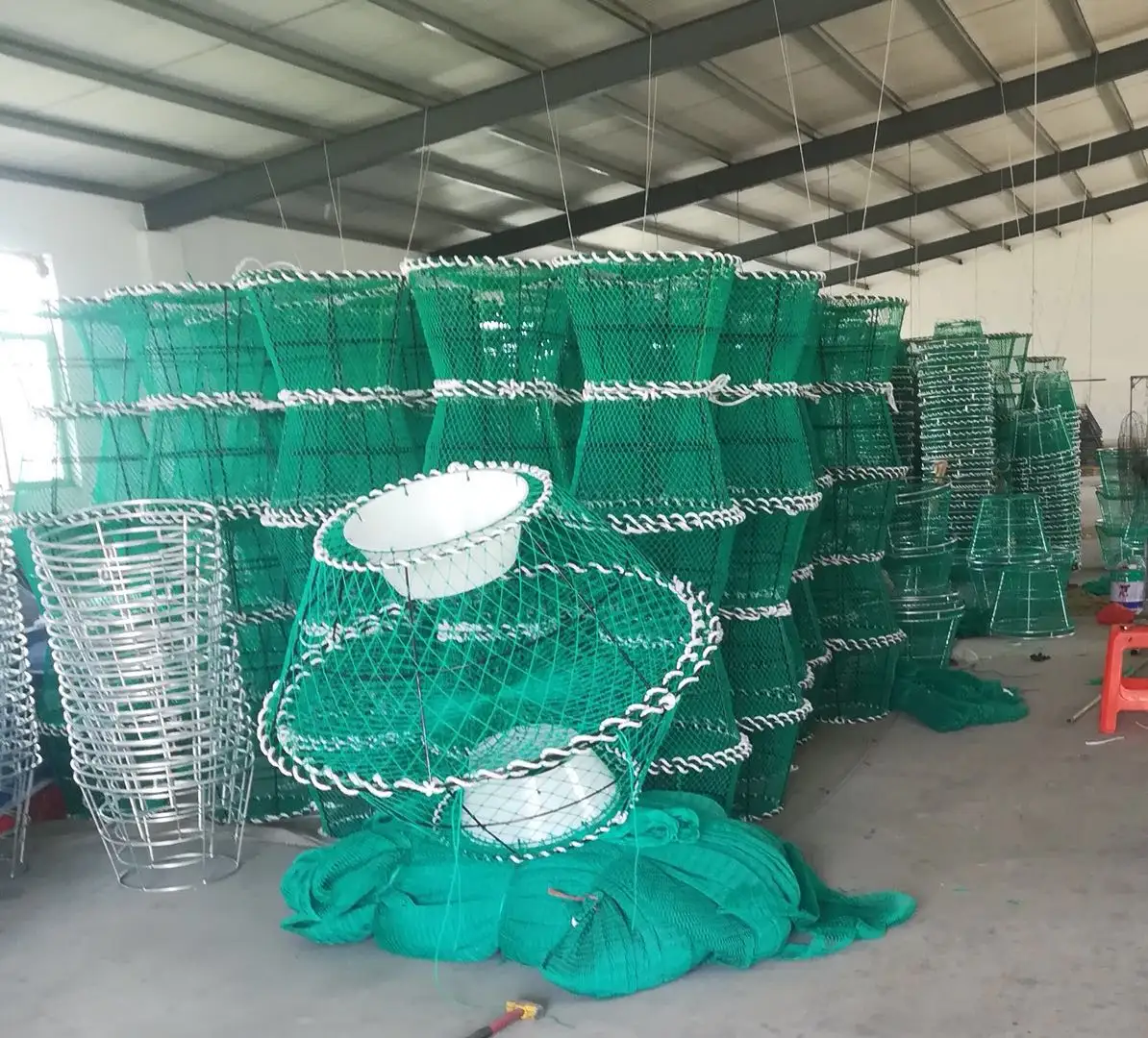 Vendita calda saldatura re granchio rete gabbia durevole grandi vasi di granchio trappola di granchio dimensioni personalizzate