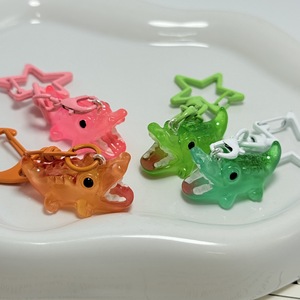 Porte-clés en résine transparente en forme de mini-alligator de dessin animé, breloques crocodile, mousqueton étoile, anneau porte-clés, décoration animale Kawaii, vente en gros - Product Image 6