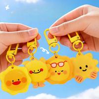 Pendentif de sac en acrylique personnalisé découpé au laser, motif soleil souriant jaune mignon, porte-clés pour sac à dos