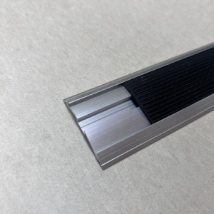 Bande antidérapante en alliage d'aluminium de haute qualité <span class=keywords><strong>à</strong></span> <span class=keywords><strong>prix</strong></span> compétitif, export direct d'usine vers les clients du monde entier - Product Image 6