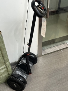 สกู๊ตเตอร์ทรงตัวอัตโนมัติ Original S รุ่น 1000W มอเตอร์คู่ ความเร็ว 20 กม./ชม. ระบบเซ็นเซอร์อัจฉริยะ สำหรับวัยรุ่นและผู้ใหญ่ รับน้ำหนักได้ 120 กก. - Product Image 6
