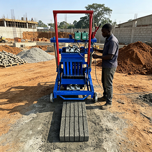Máquina para Fabricar Ladrillos Tipo 2-45 para Construcción de Carreteras, Pavimentación de Patios de Construcción, Pavimentación de Calles y Muros Perimetrales - Product Image 3