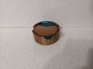 Juego de Posavasos de Madera Hechos a Mano, Diseño Rectangular Moderno, Incrustaciones de Resina Azul, Accesorio Decorativo para Mesa - Product Image 4