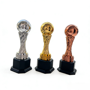 Le trophée de la Coupe de football États-Unis-Canada-Mexique 2026 peut être personnalisé comme cadeau commémoratif ou prix lié aux supporters. - Product Image 4