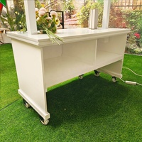Chariot de présentation de parfums en bois personnalisé, chariot de parfums décoratif pour mariage, usage professionnel avec éclairage LED