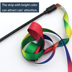 Venta al por mayor: Varita interactiva <span class=keywords><strong>de</strong></span> arcoíris con cinta colorida para gatos, <span class=keywords><strong>juguete</strong></span> <span class=keywords><strong>de</strong></span> varita interactiva con cuerda para gatos, ideal para gatitos. - Product Image 4