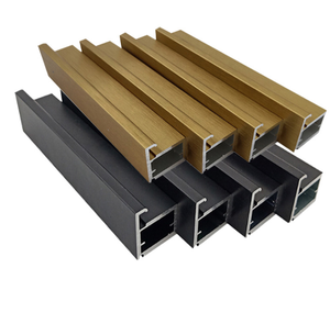 Nuovo Armadio Minimalista in Stile Italiano con Profilo in Alluminio e Porta in Vetro Satinato - Product Image 1