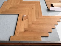 AB Grade MultiLayer Herringbone Oak Engineered Flooring Smooth Surface UV Oiled Hardwood Solid Timber
