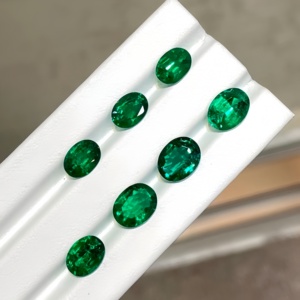 Zhuomei Jewelry, Gema de Rubí Cultivada en Laboratorio, Corte Ovalado de 10x14 mm, 7.5 Quilates, Calidad 6A, Hecha a Mano, Tratada con Cera/Aceite, Venta al por Mayor - Product Image 4