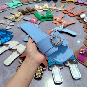 Nouvelles pantoufles plates décontractées pour femmes, couleur unie, doublure en cuir, bout fermé, grande <span class=keywords><strong>taille</strong></span>, collection été 2024 - Product Image 2