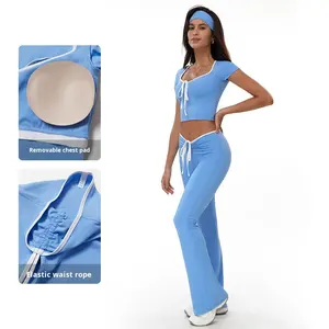Conjunto de Yoga, Top <span class=keywords><strong>Corto</strong></span> de Manga Corta en Contraste y Pantalones Acampanados, Traje Deportivo para Exteriores - Product Image 3
