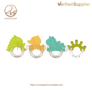 Ensemble de jouets de dentition pour nouveau-né en <span class=keywords><strong>silicone</strong></span> souple d'approvisionnement d'usine <span class=keywords><strong>hochet</strong></span> personnalisé pour bébé avec cloches hochets pour bébé jouets pour bébé autres - Product Image 3