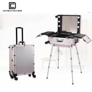 Dreamcase เคสใส่เครื่องสำอางแบบพกพาหมุนได้มีไฟและขา - Product Image 2