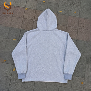 เสื้อฮู้ดดี้ทรงโอเวอร์ไซส์ ตัดขอบดิบ สไตล์สตรีทแวร์ ผ้าเฟรนช์เทอร์รี่ พิมพ์ลายนูน 3 มิติ ทรงบ็อกซี่ แบบครอป - Product Image 2
