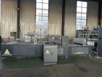 Ligne de production entièrement automatique de boîtes en carton avec colleuse à plis et fonction de regroupement ligne de production de boîtes en carton ondulé