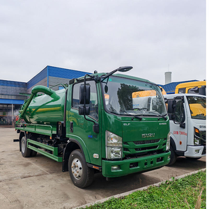 Camión de Succión de Aguas Residuales ISUZU 4x2 con Tanque Grande de 7CBM y Fuerte Succión para Limpieza de Alcantarillado Municipal en África - Product Image 3