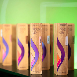 <strong>Personalised</strong> Good Quality Souvenir Custom Laser Engraved Wood Wooden <strong>Trophy</strong> Designs Awards <strong>Trophies</strong> - Product Image 1
