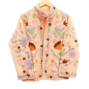 Chaqueta de Punto Acolchada para Mujer con Bordado a Mano, Diseño Exclusivo, Cuello Alto, Mangas Largas, 100% Algodón, Logotipo, Transpirable, para Invierno y Bodas - Product Image 1
