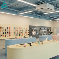 Éclairage LED personnalisé pour la décoration de magasins de réparation de téléphones portables, étagères d'exposition modernes pour téléphones mobiles, présentoir mural à lattes, design professionnel