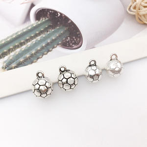 Pendentif en alliage <span class=keywords><strong>de</strong></span> métal en laiton argenté Antique, Football, <span class=keywords><strong>volley</strong></span>-<span class=keywords><strong>ball</strong></span>, Football, Rugby, basket-<span class=keywords><strong>ball</strong></span>, bijoux, porte-clés, collier, charme - Product Image 4