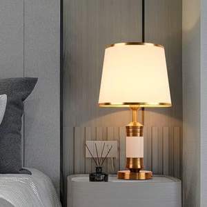 Lampe de table moderne, tendance, chaleureuse, romantique et luxueuse pour le salon et la chambre à coucher, design créatif, simple et haut de gamme pour les hôtels - Product Image 5