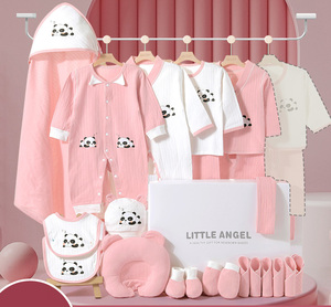 Set Regalo per Neonati, Confezione Regalo per il Primo Mese, Collezione di Articoli di Alta Qualità per Bambini - Product Image 4