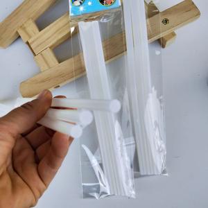 Bâtons de colle thermofusible et bâtons adhésifs universels en lot de 3, à prix de 1 ou 2 yuans, vente en gros disponible. - Product Image 4