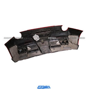 Système de couverture de carrosserie, pièces de voiture d'occasion, pare-chocs arrière rouge de haute qualité pour Ferrari F12 85133210 - Product Image 4