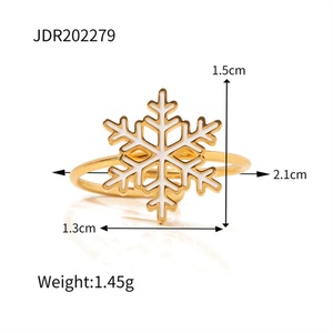 Bague de doigt réglable en émail plaqué or en acier inoxydable délicat pour Noël - Product Image 3