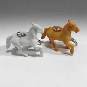 Accessoires en acrylique populaires : moules de chevaux, crochets de ceinture, porte-clés et breloques pour la décoration - Product Image 4